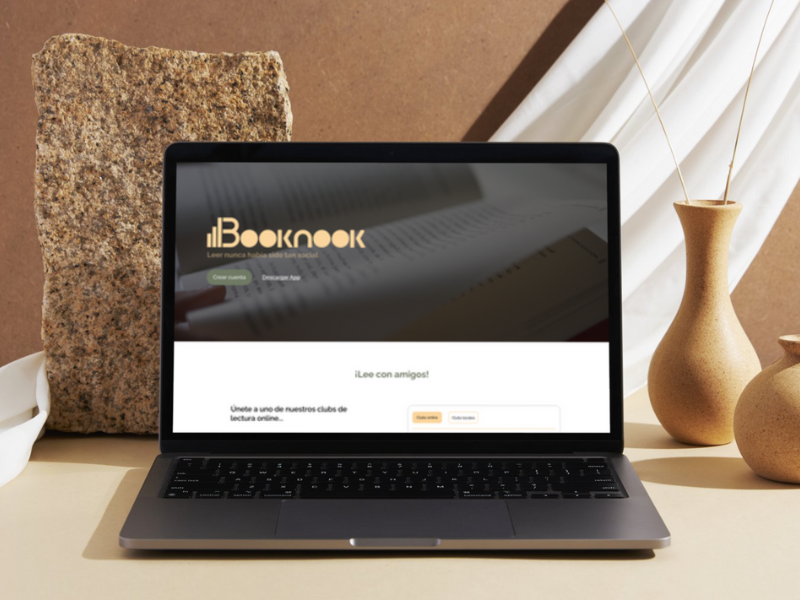 Maquetación en portátil de la interfaz del proyecto Booknook, landing de una web de lectura